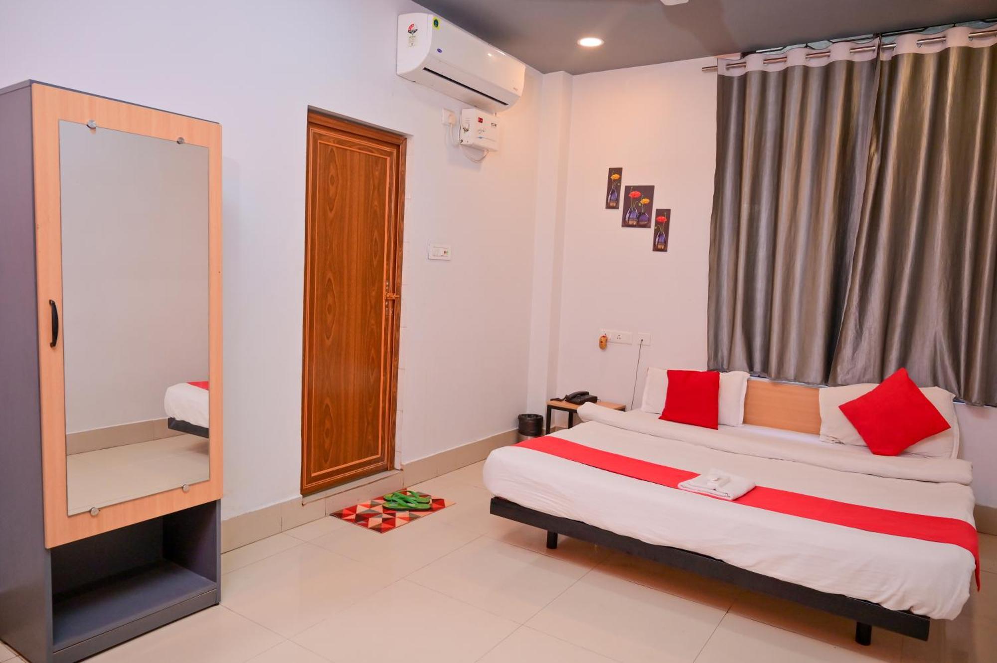 Hotel Aditya Palace Guwahati Exterior foto