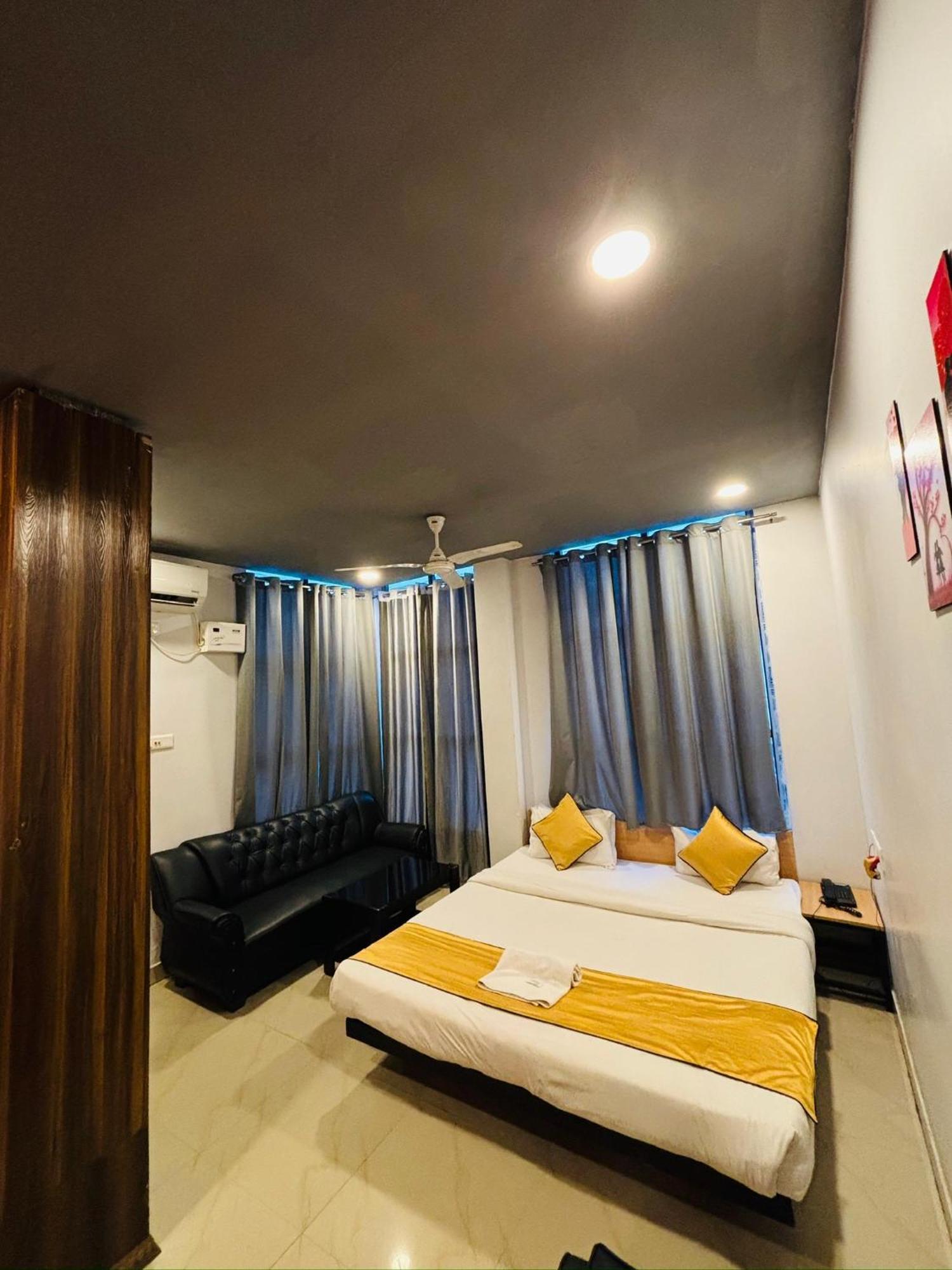 Hotel Aditya Palace Guwahati Exterior foto